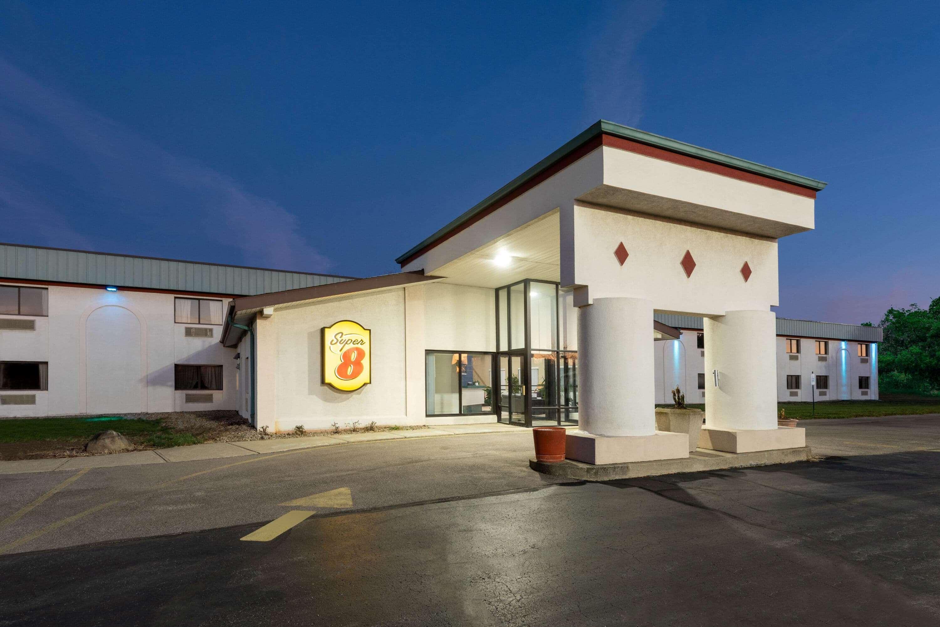 Super 8 Cleveland Hotel North Ridgeville Eksteriør billede